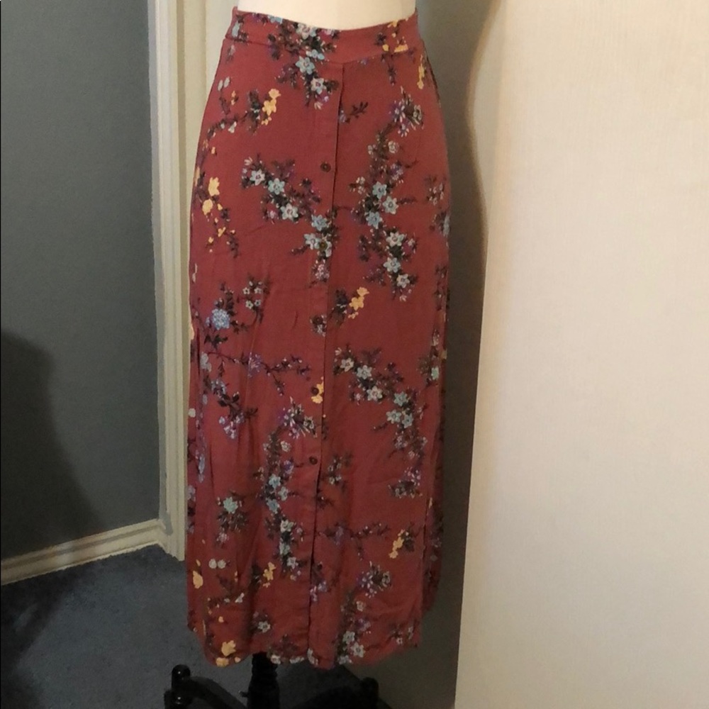 Midi floral skirt